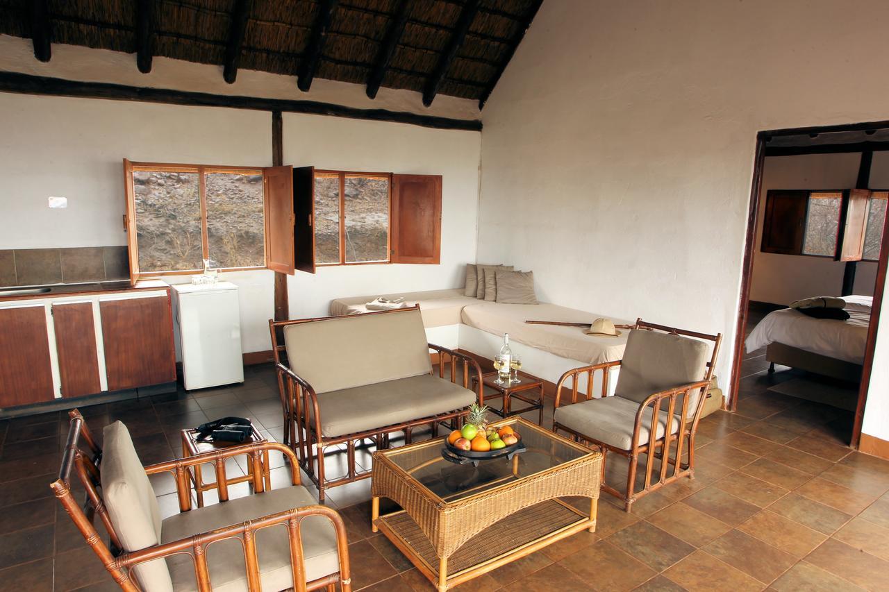 Nkwazi Lake Lodge Понгола Экстерьер фото